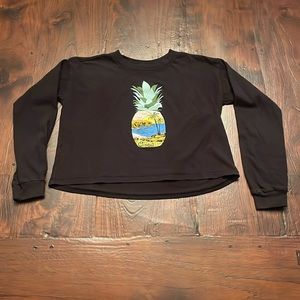 Girls O’Neill cropped graphic T-shirt long sleeved, black, size medium,pineapple